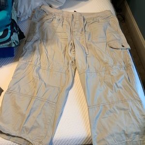 Women’s khaki cargo pants